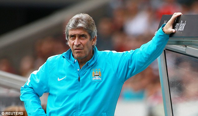 Manuel Pellegrini has signed a new two-year deal with Manchester City ahead of Sunday's big kick-off